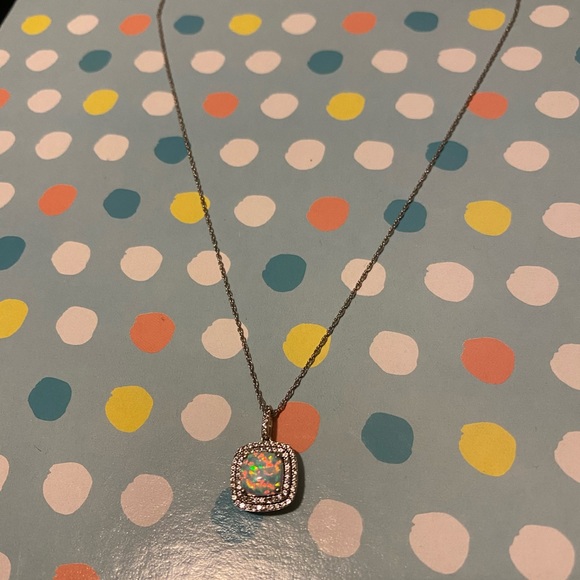 Opal/diamond necklace and ring set - Picture 3 of 3